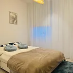アパート Pastello & Bianco ビスクピエツ